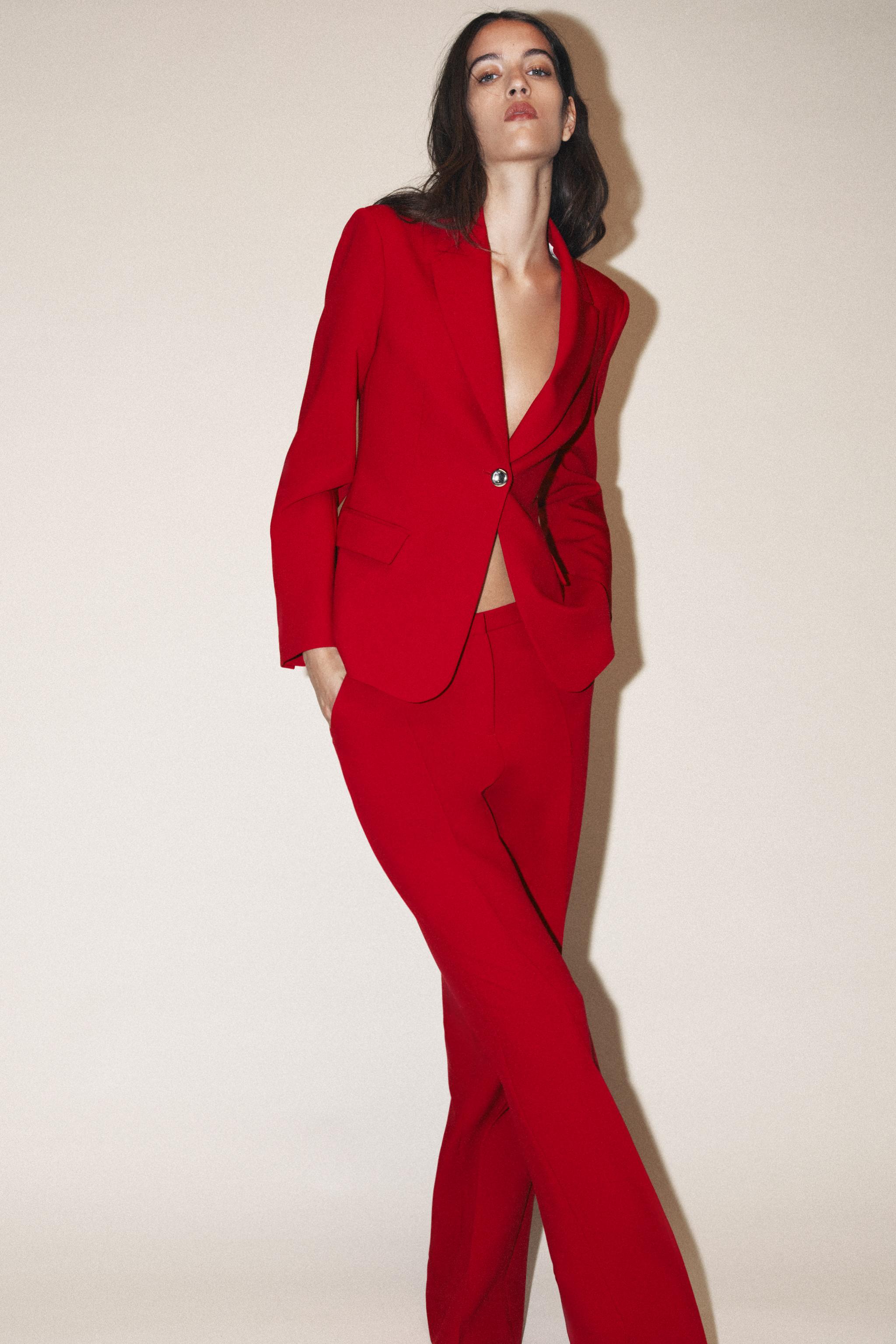 TAILORED BLAZER WITH SHOULDER PADS